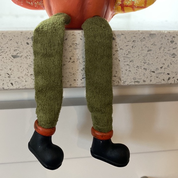 Cute Thanksgiving / Harvest / Fall Turkey with Dangling Legs - Picture 3 of 6